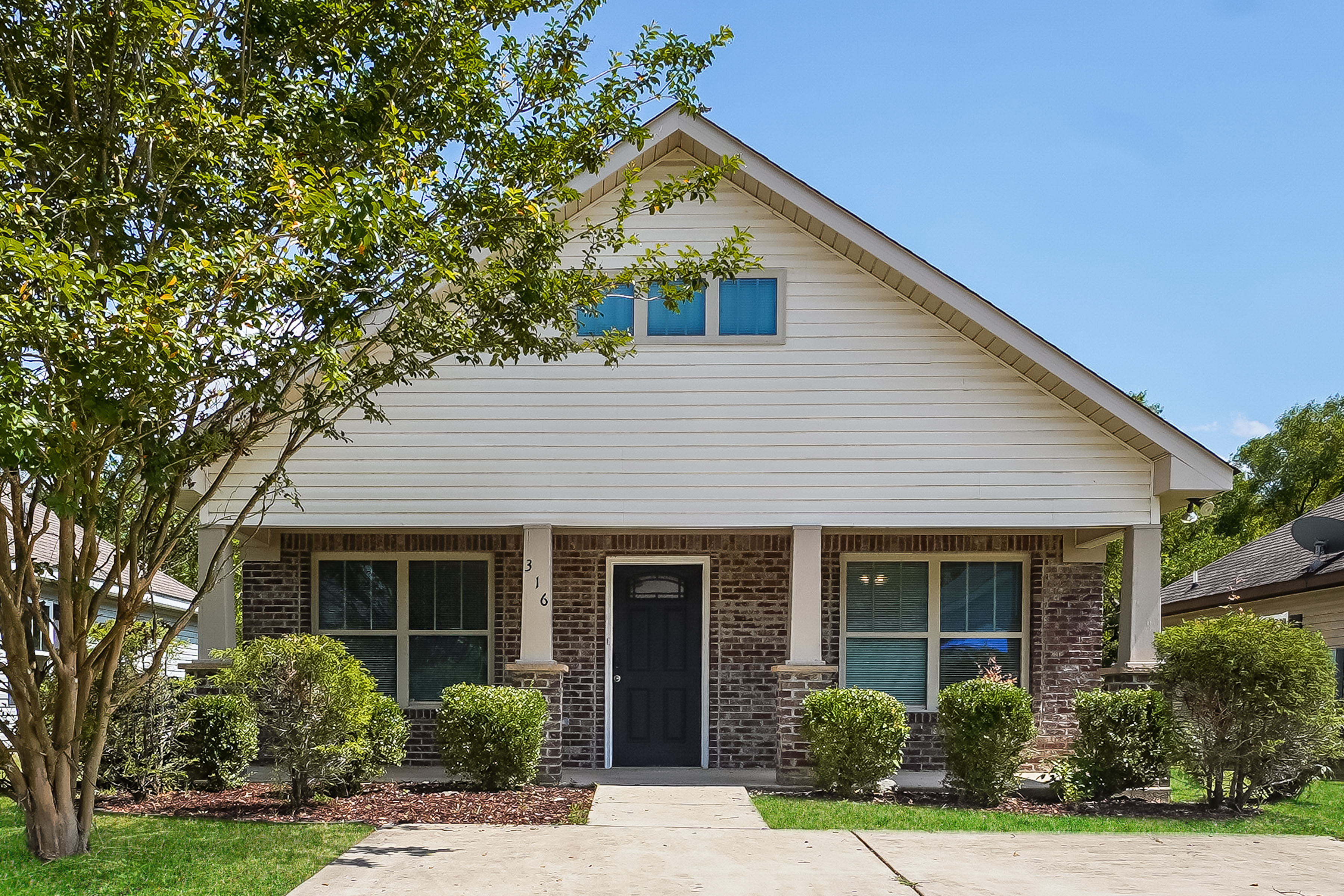 316 CREEK RUN CIR CALERA, AL 35040